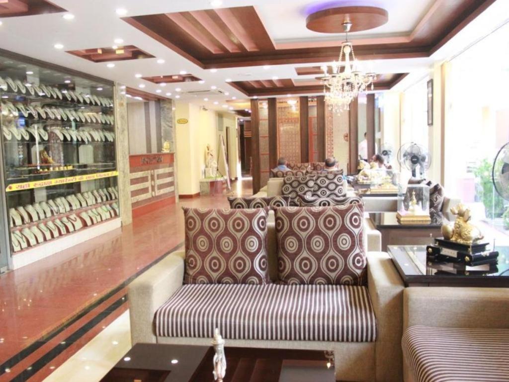 Mahadev Hotel Kathmandu Buitenkant foto